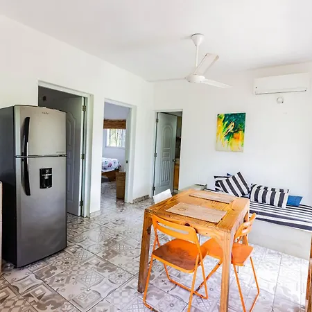 Mango House Las Almendra